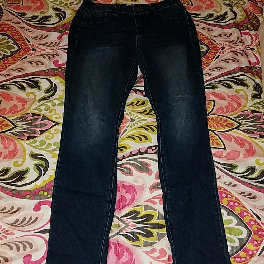 Refuge jeans size 8 by Charlotte Russe